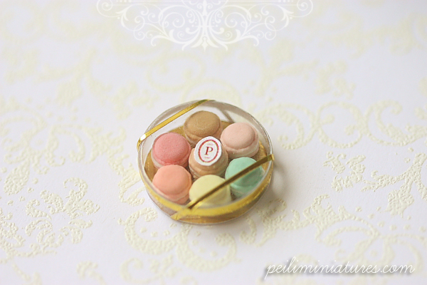 Miniature Food - Dollhouse Miniature Macarons in Round Clear Box
