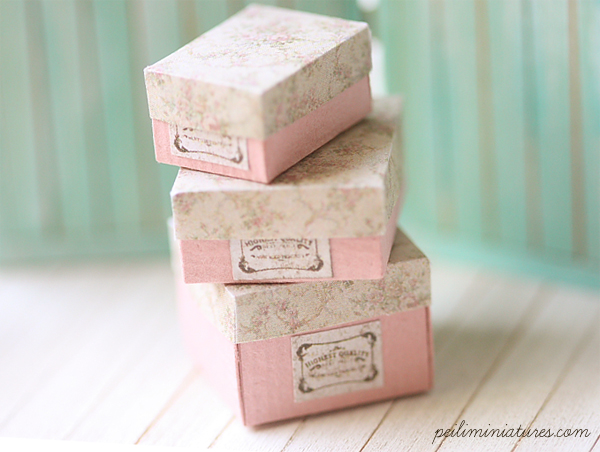 Dollhouse Miniature Antique Gift Boxes