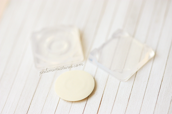 Miniature Clay Push Mold - Round Flat Plate