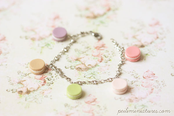 Feminine Bracelet - Pink Macarons