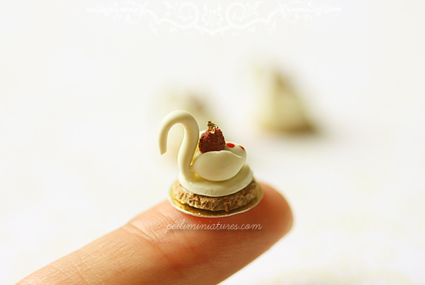 Dollhouse Miniature Food - White Chocolate Swan Desserts