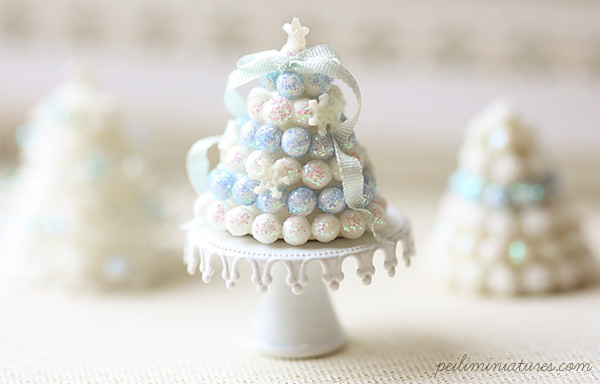 Dollhouse Miniature White Christmas Cake Tower