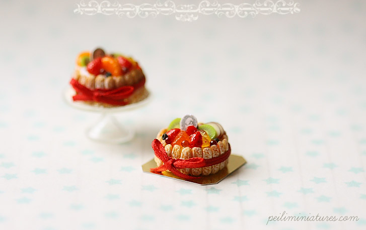112 Dollhouse Miniatures - Mixed Fruit Charlotte Cake