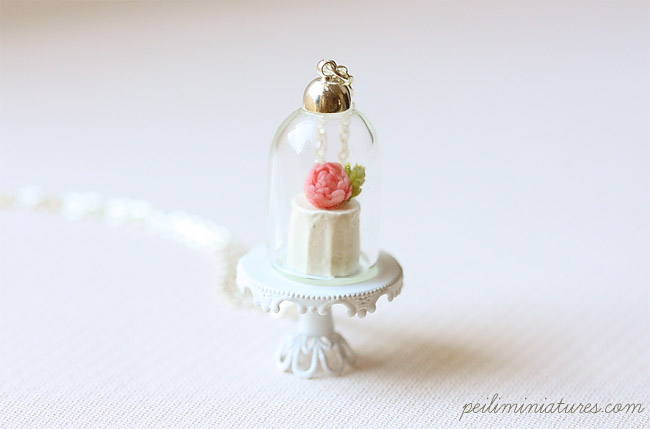 Vanilla Rose Cake Glass Dome Necklace - Cake Necklace
