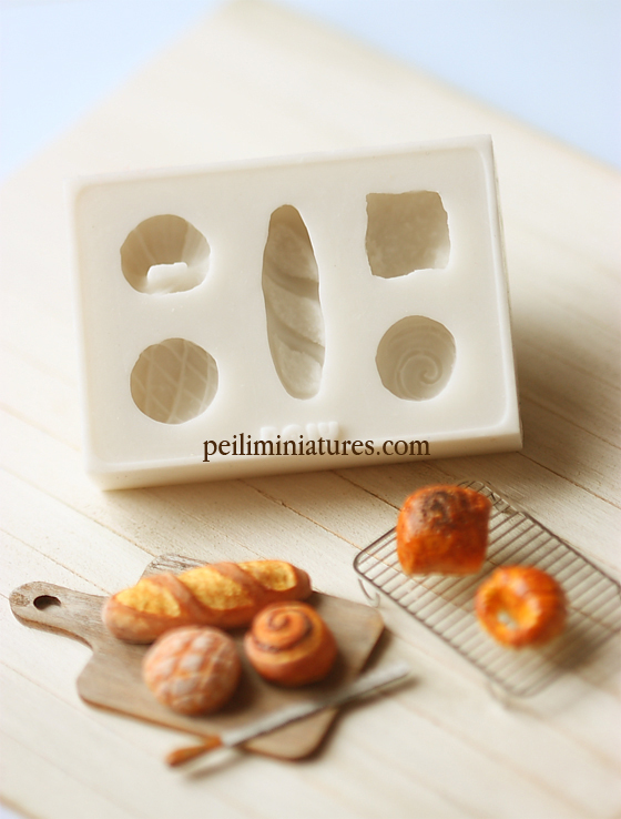 Miniature Clay Mold � Push Mold for Making Dollhouse Miniature 1/12 Scale French Breads