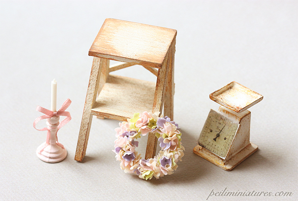 Dollhouse Miniature Plant - Dreamy Flower Wreath 1/12 Scale Miniatures