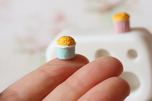 Miniature Cupcake Base for 1/12 and 1/6 Scale