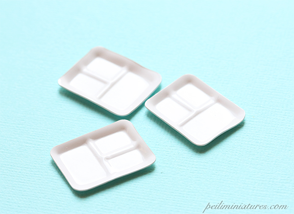Dollhouse Miniature Plastic Food Trays - Set Meal Trays