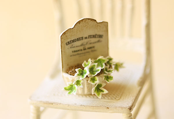 Dollhouse Miniature - French Chic Ivy Plant - Style 2