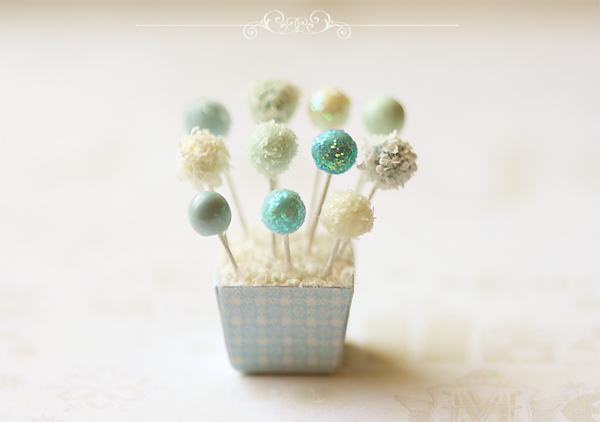 Dollhouse Miniature Food - Christmas Cake Pops in 1/12 Scale