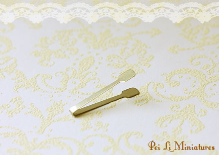 Dollhouse Miniature 1/12 Scale Pastry Tong (Silver)