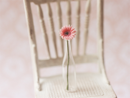 Dollhouse Miniature Pink Gerbera Daisy 1/12 Scale
