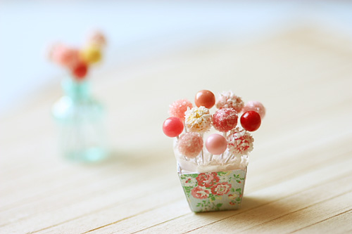 Dollhouse Miniature Food - Sweet Cake Pops in 1/12 Scale